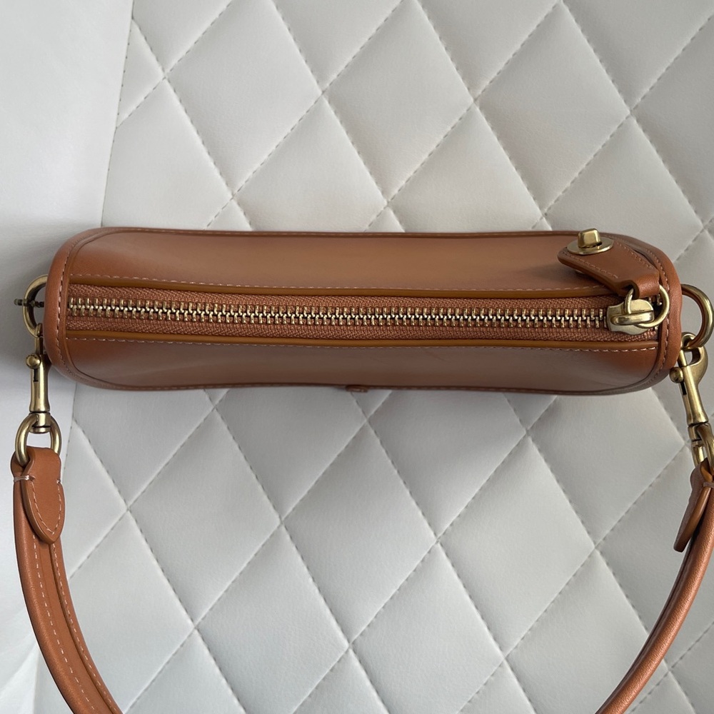 Coach Swinger 20 Caramel - Picture 5 of 15